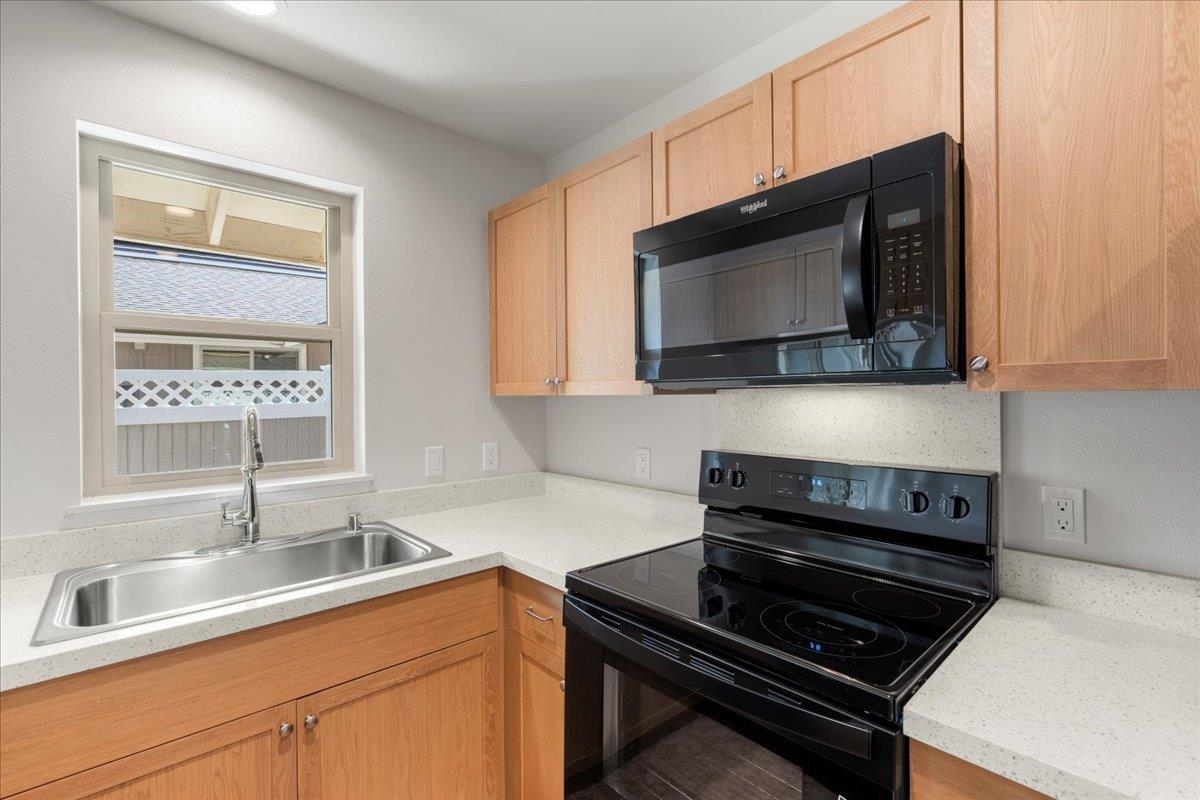 Kahoma Village condo # 14-102, Lahaina, Hawaii - photo 14 of 36