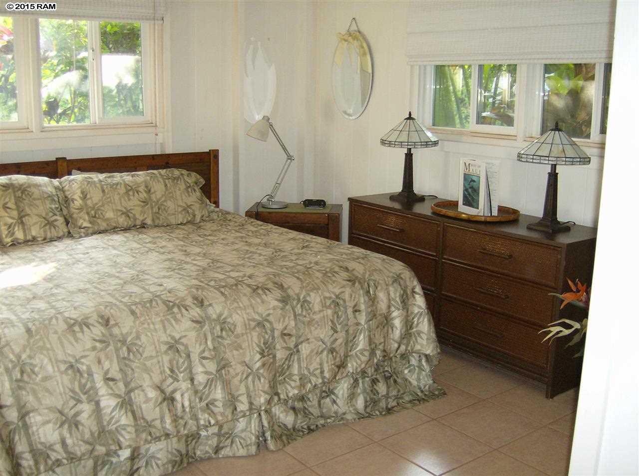 International Colony Club I condo # 1, Lahaina, Hawaii - photo 3 of 12