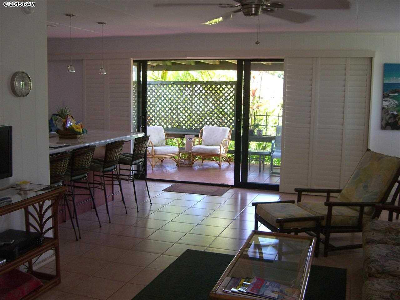 International Colony Club I condo # 1, Lahaina, Hawaii - photo 4 of 12