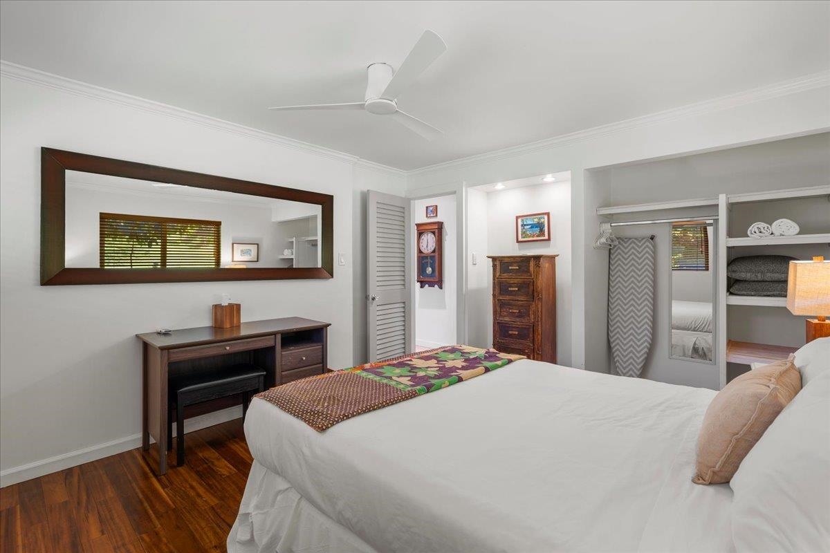 International Colony Club I condo # 11, Lahaina, Hawaii - photo 31 of 37