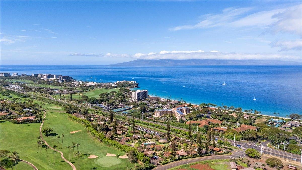 International Colony Club I condo # 11, Lahaina, Hawaii - photo 34 of 37
