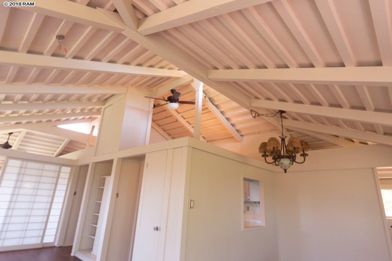 International Colony Club I condo # 17, Lahaina, Hawaii - photo 12 of 21