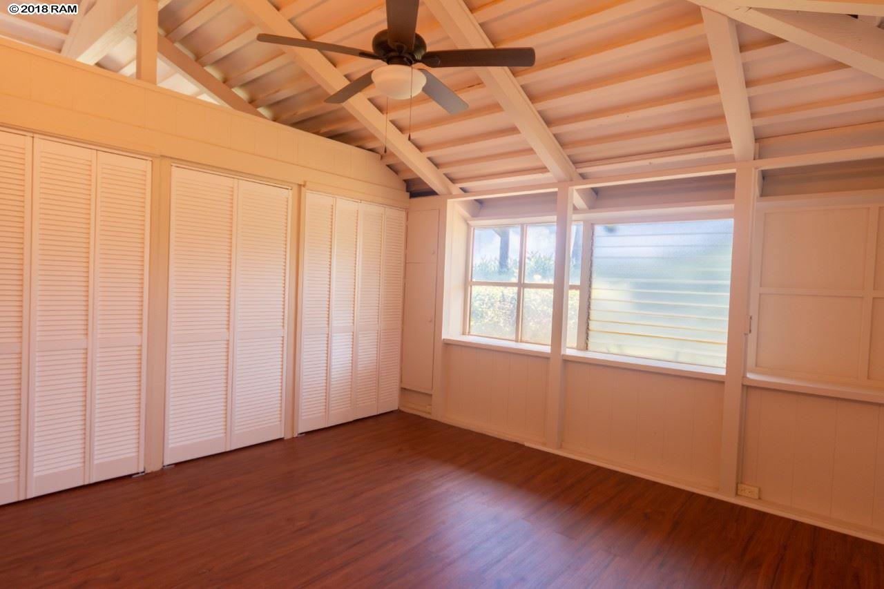 International Colony Club I condo # 17, Lahaina, Hawaii - photo 15 of 21