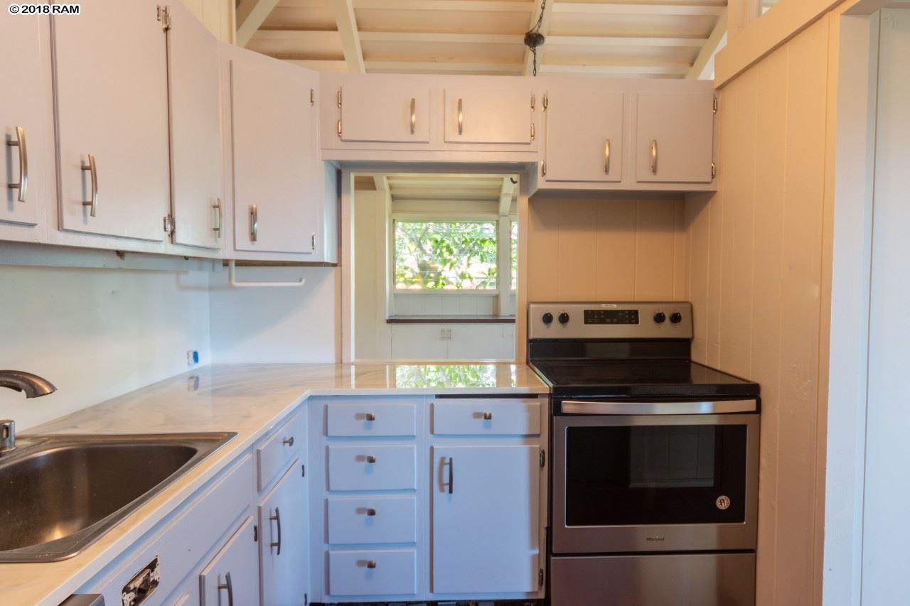 International Colony Club I condo # 17, Lahaina, Hawaii - photo 4 of 21