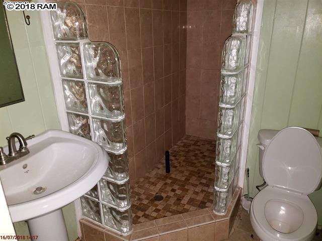 International Colony Club I condo # 20, Lahaina, Hawaii - photo 6 of 11