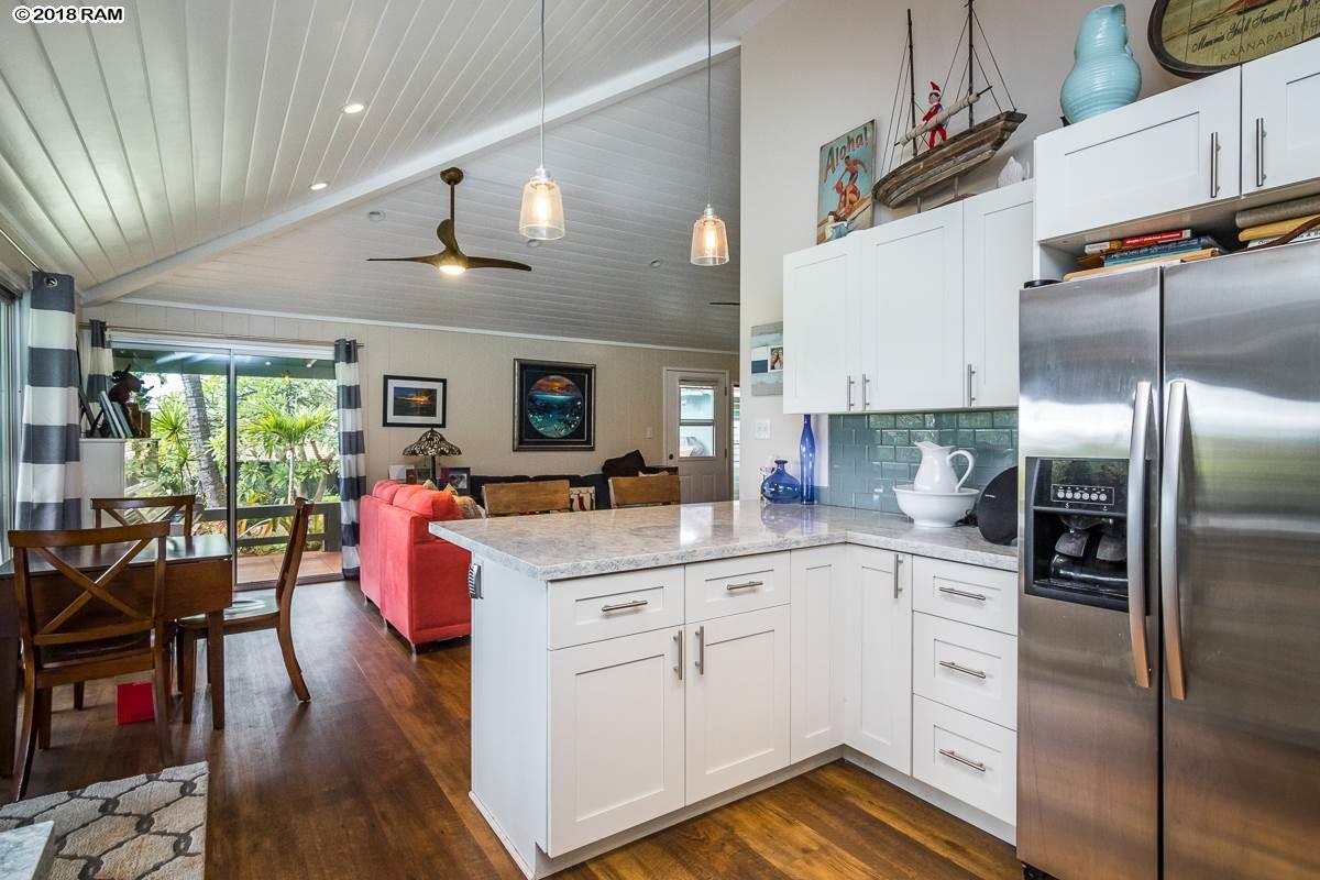 International Colony Club I condo # 22, Lahaina, Hawaii - photo 14 of 27