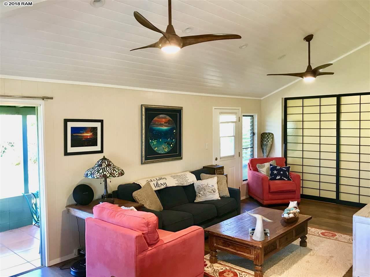 International Colony Club I condo # 22, Lahaina, Hawaii - photo 15 of 27