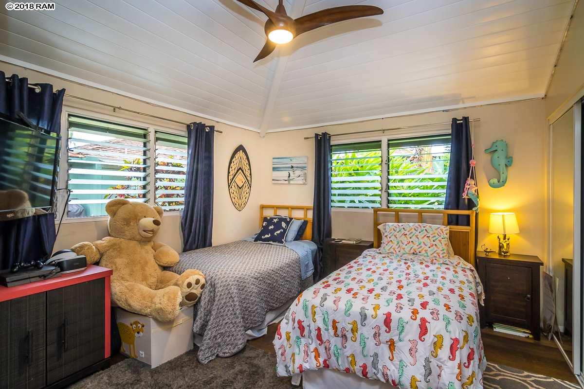 International Colony Club I condo # 22, Lahaina, Hawaii - photo 17 of 27