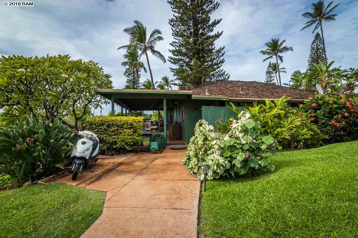International Colony Club I condo # 22, Lahaina, Hawaii - photo 3 of 27