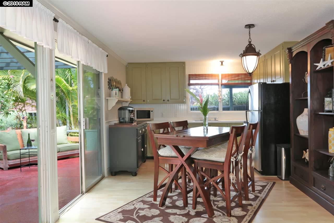 International Colony Club I condo # 29, Lahaina, Hawaii - photo 11 of 30