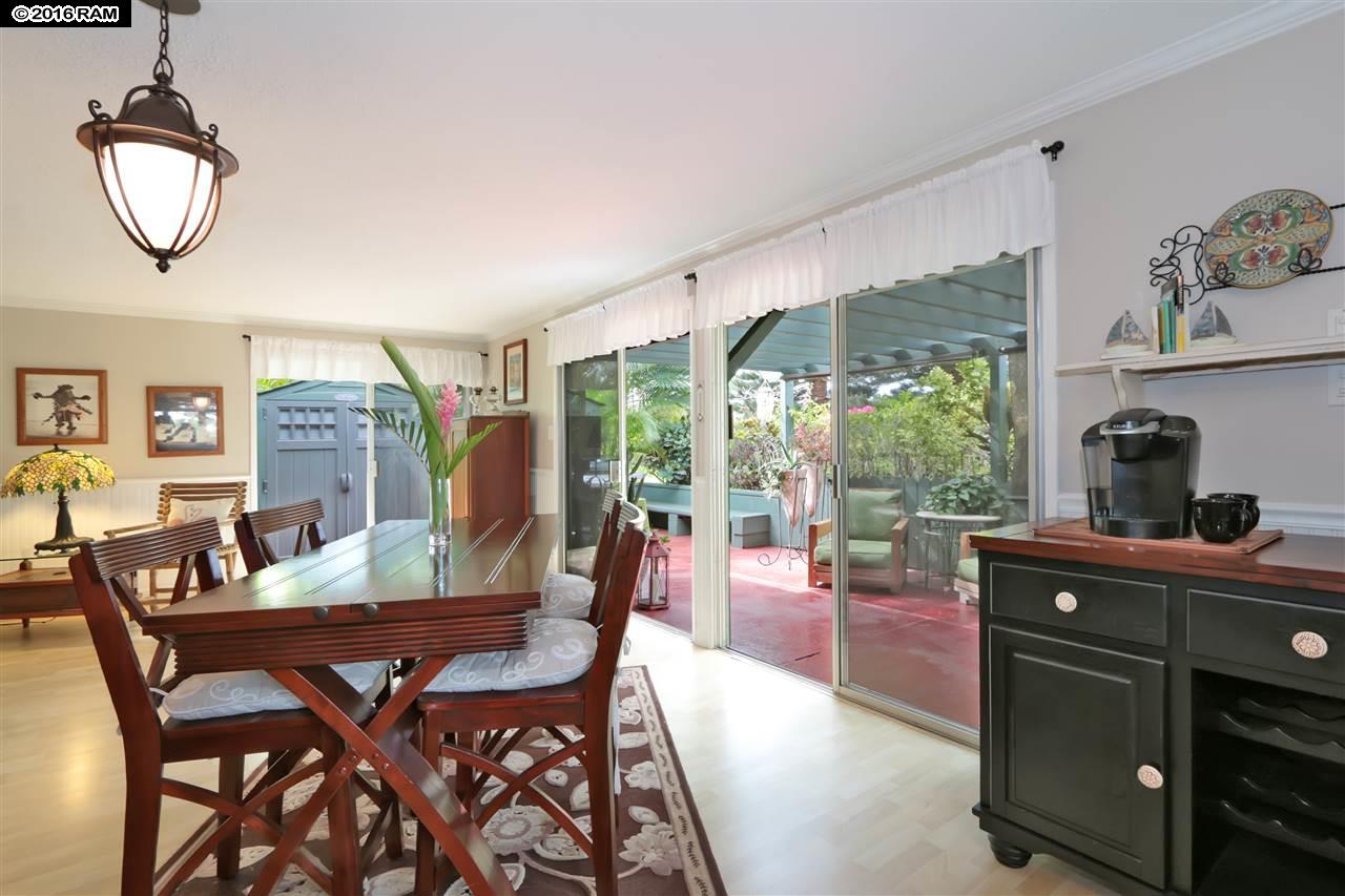 International Colony Club I condo # 29, Lahaina, Hawaii - photo 12 of 30