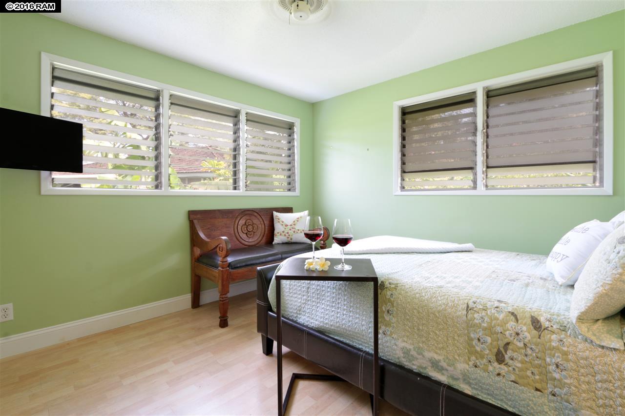 International Colony Club I condo # 29, Lahaina, Hawaii - photo 15 of 30