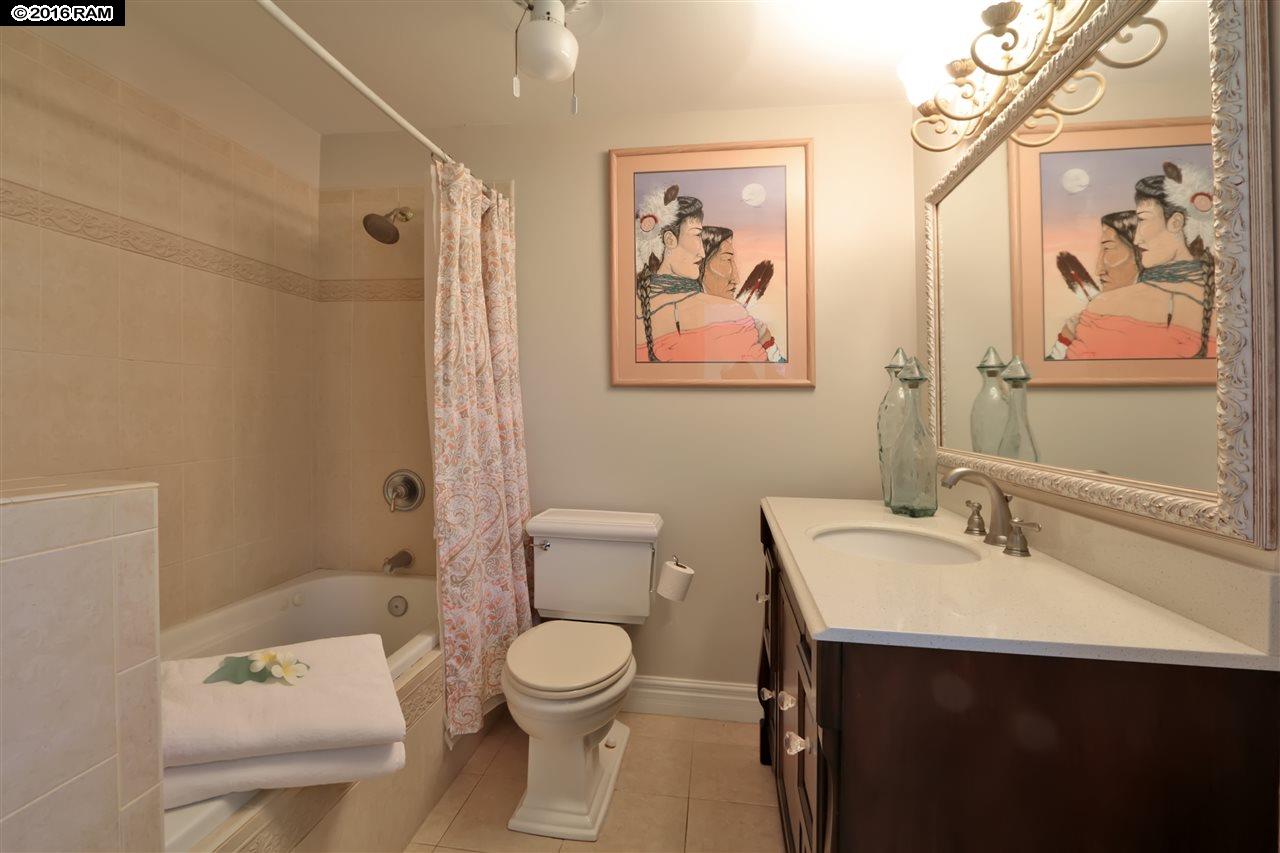 International Colony Club I condo # 29, Lahaina, Hawaii - photo 16 of 30