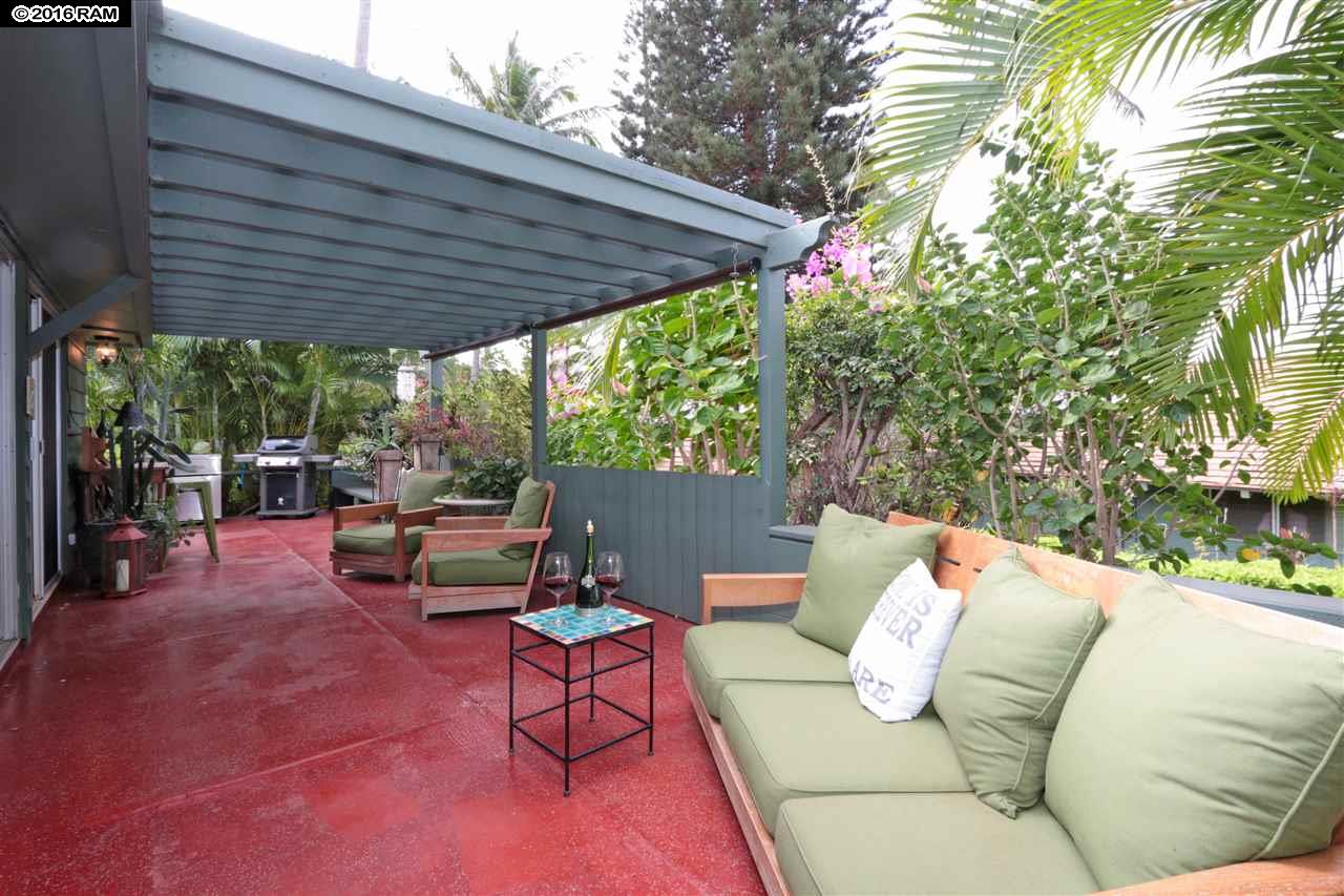 International Colony Club I condo # 29, Lahaina, Hawaii - photo 3 of 30