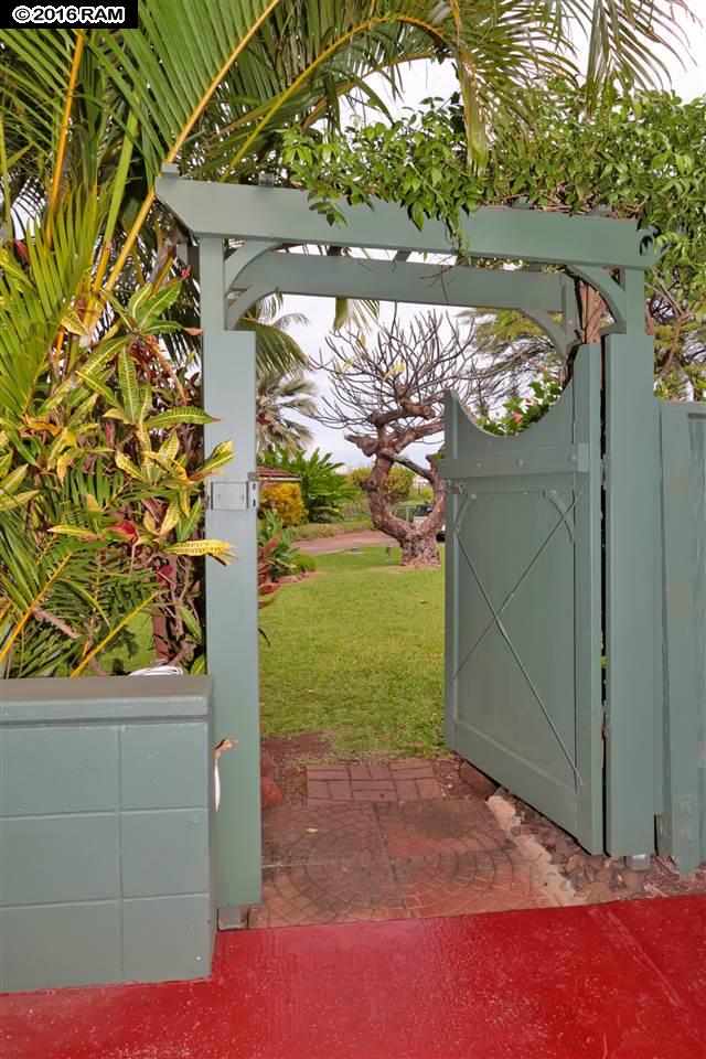 International Colony Club I condo # 29, Lahaina, Hawaii - photo 27 of 30