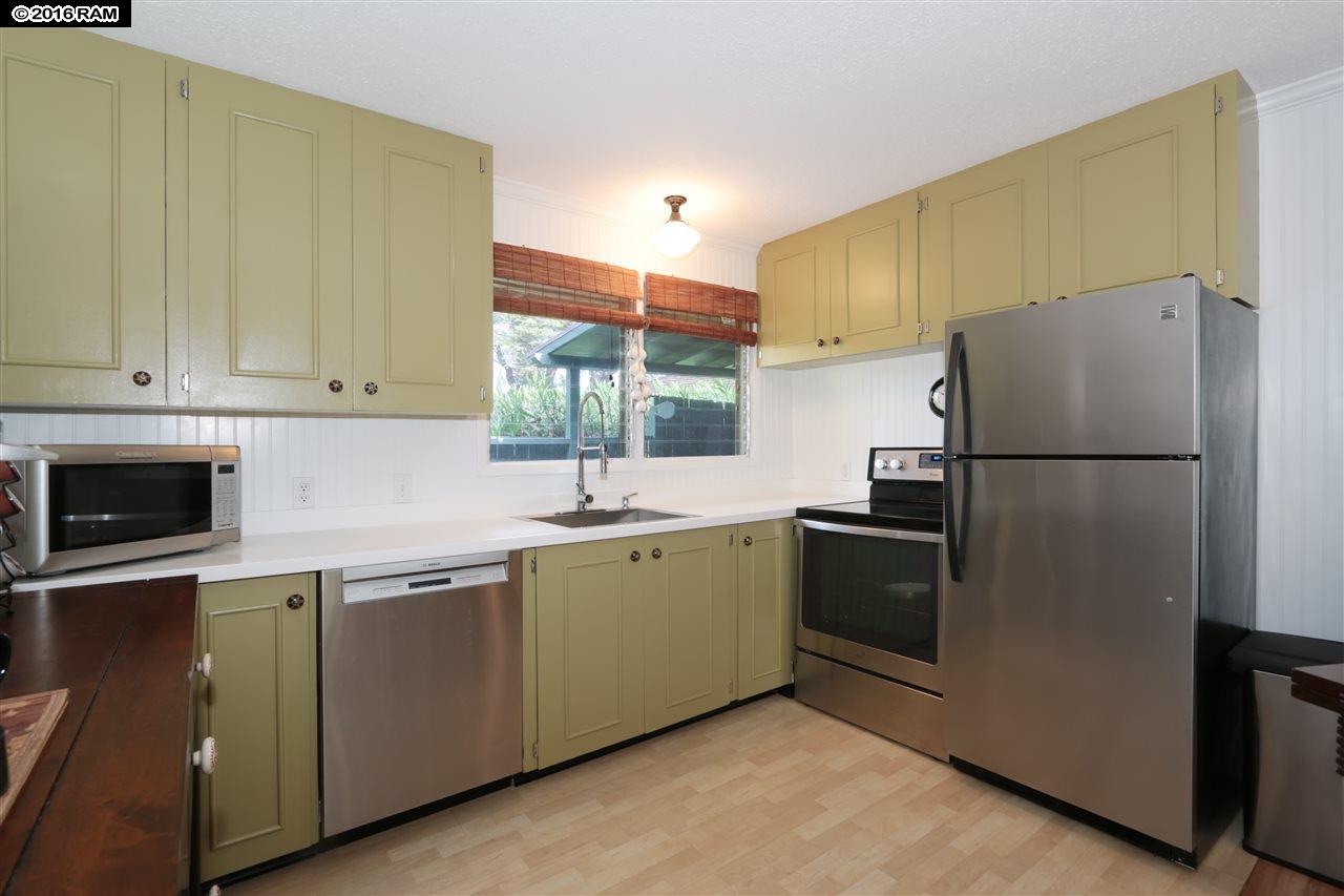 International Colony Club I condo # 29, Lahaina, Hawaii - photo 4 of 30