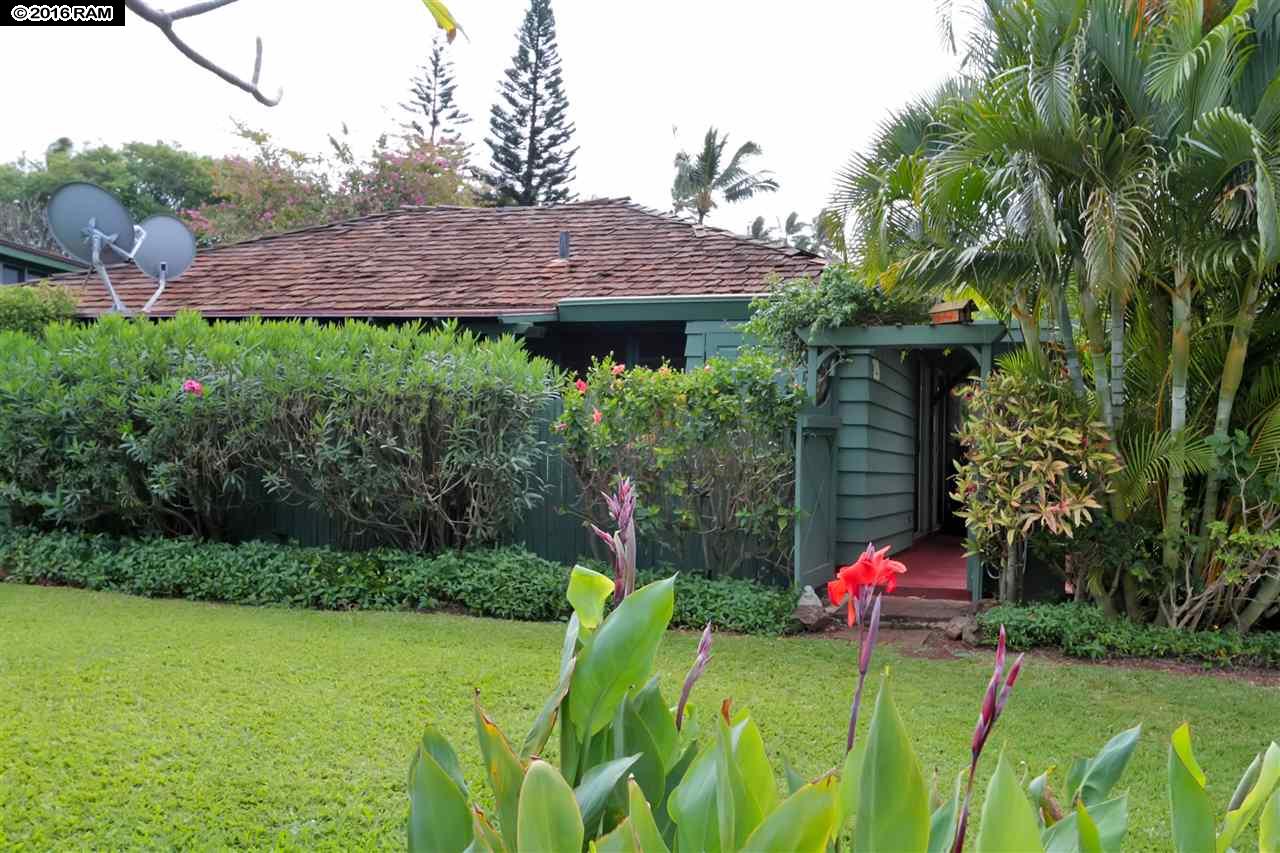 International Colony Club I condo # 29, Lahaina, Hawaii - photo 7 of 30