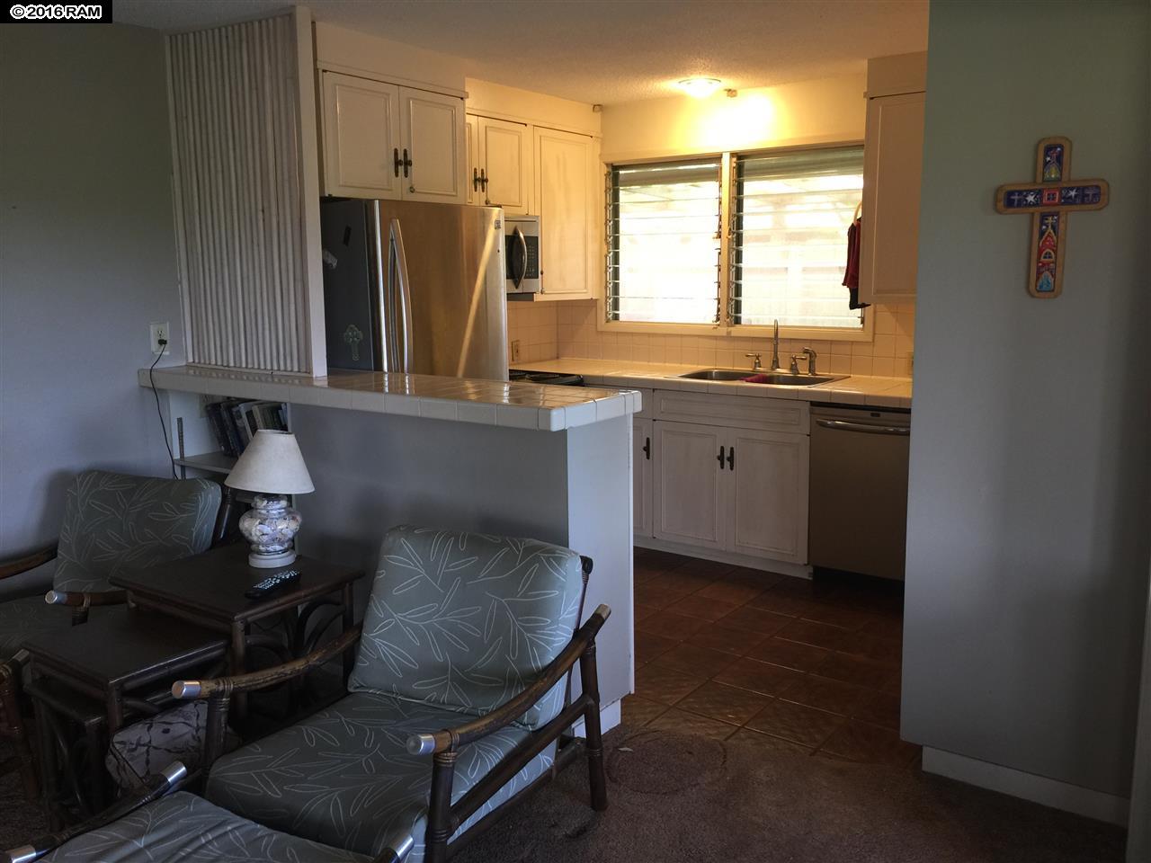 International Colony Club I condo # 31, Lahaina, Hawaii - photo 11 of 25