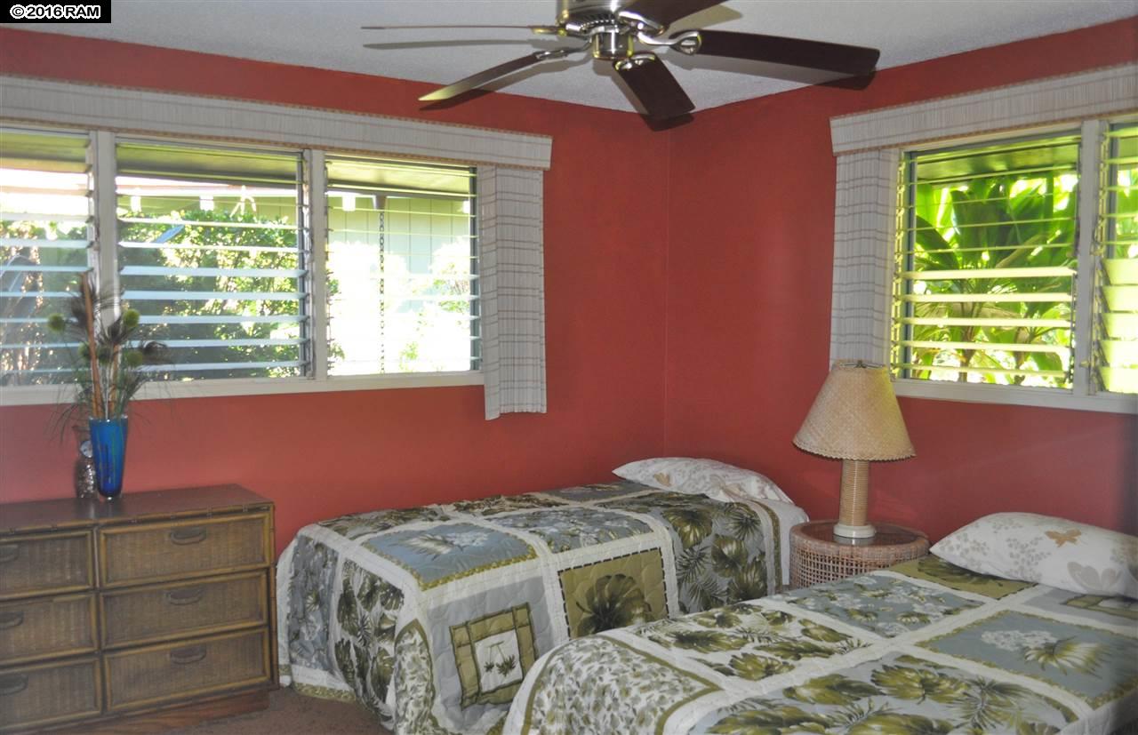 International Colony Club I condo # 31, Lahaina, Hawaii - photo 17 of 25