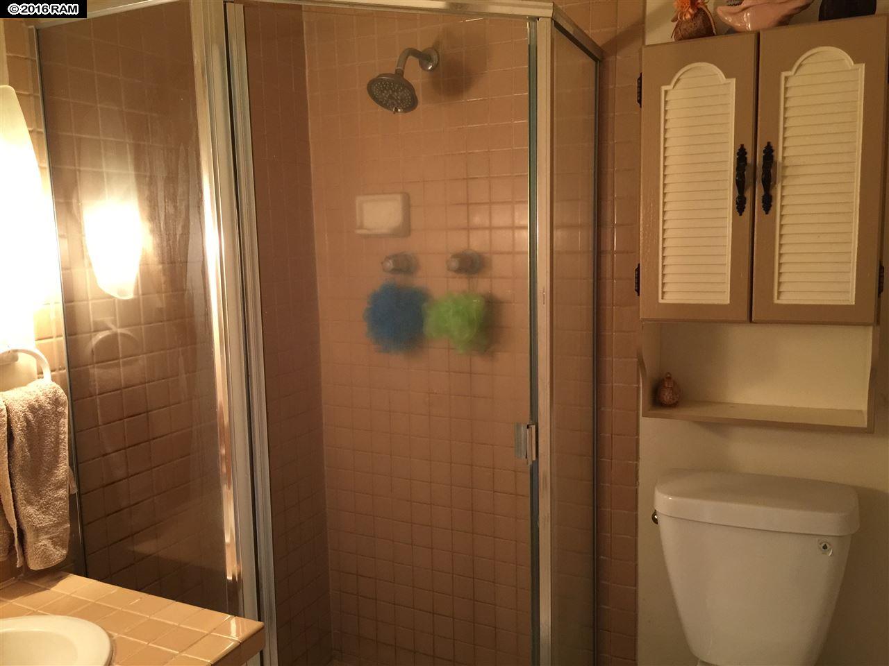 International Colony Club I condo # 31, Lahaina, Hawaii - photo 19 of 25