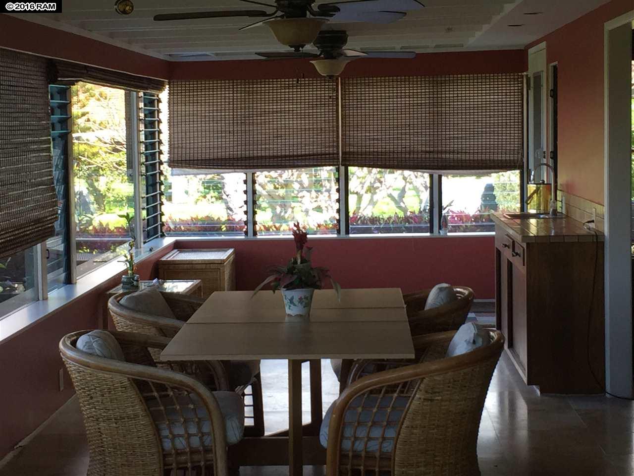 International Colony Club I condo # 31, Lahaina, Hawaii - photo 8 of 25