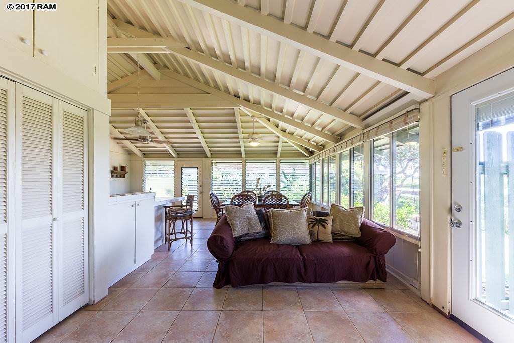 International Colony Club I condo # 34, Lahaina, Hawaii - photo 12 of 27