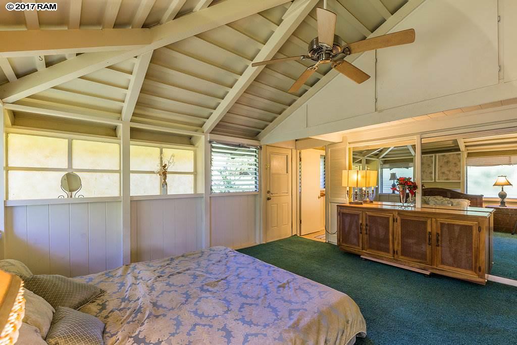 International Colony Club I condo # 34, Lahaina, Hawaii - photo 14 of 27