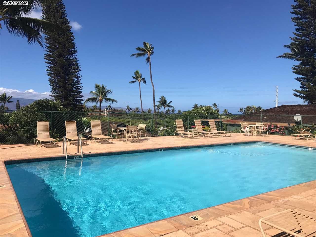 International Colony Club I condo # 34, Lahaina, Hawaii - photo 22 of 27