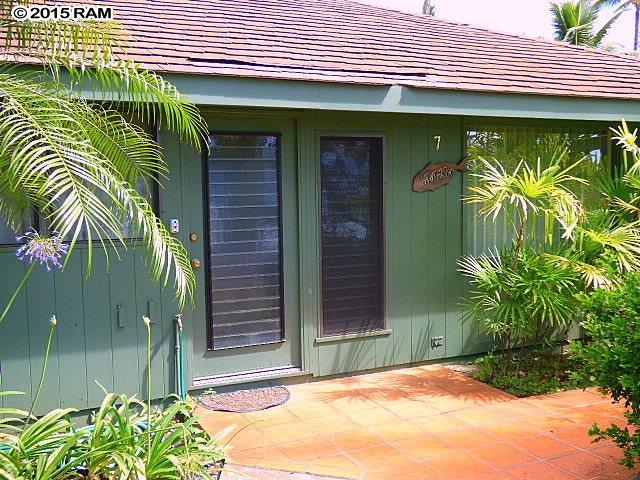 International Colony Club I condo # 7, Lahaina, Hawaii - photo 2 of 23