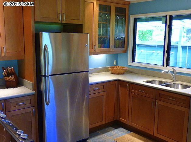 International Colony Club I condo # 7, Lahaina, Hawaii - photo 4 of 23