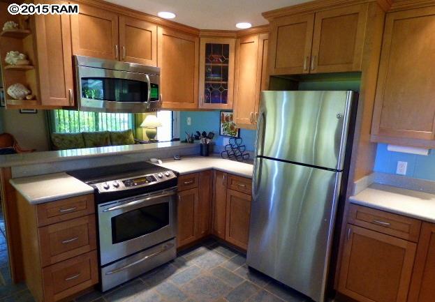 International Colony Club I condo # 7, Lahaina, Hawaii - photo 7 of 23