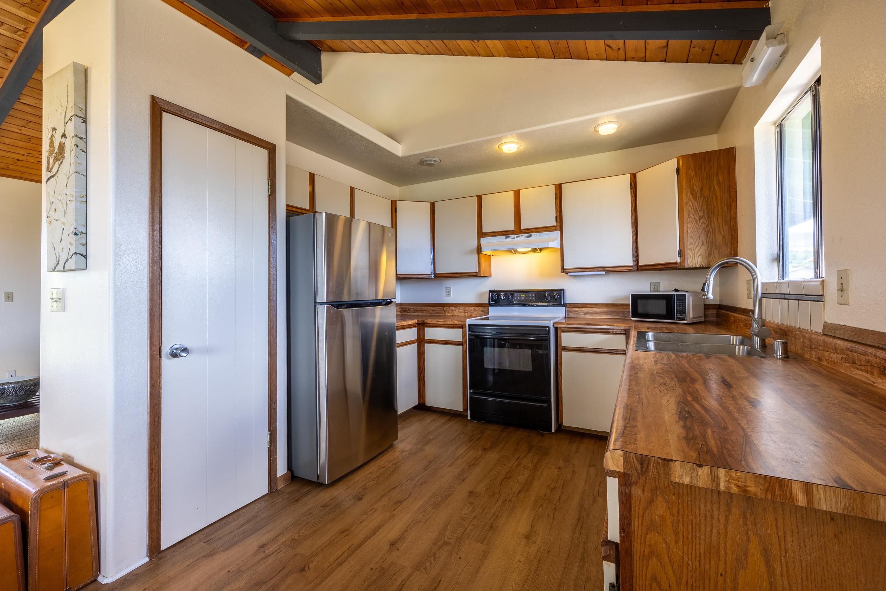 2751  Aina Lani Dr , Pukalani home - photo 8 of 50