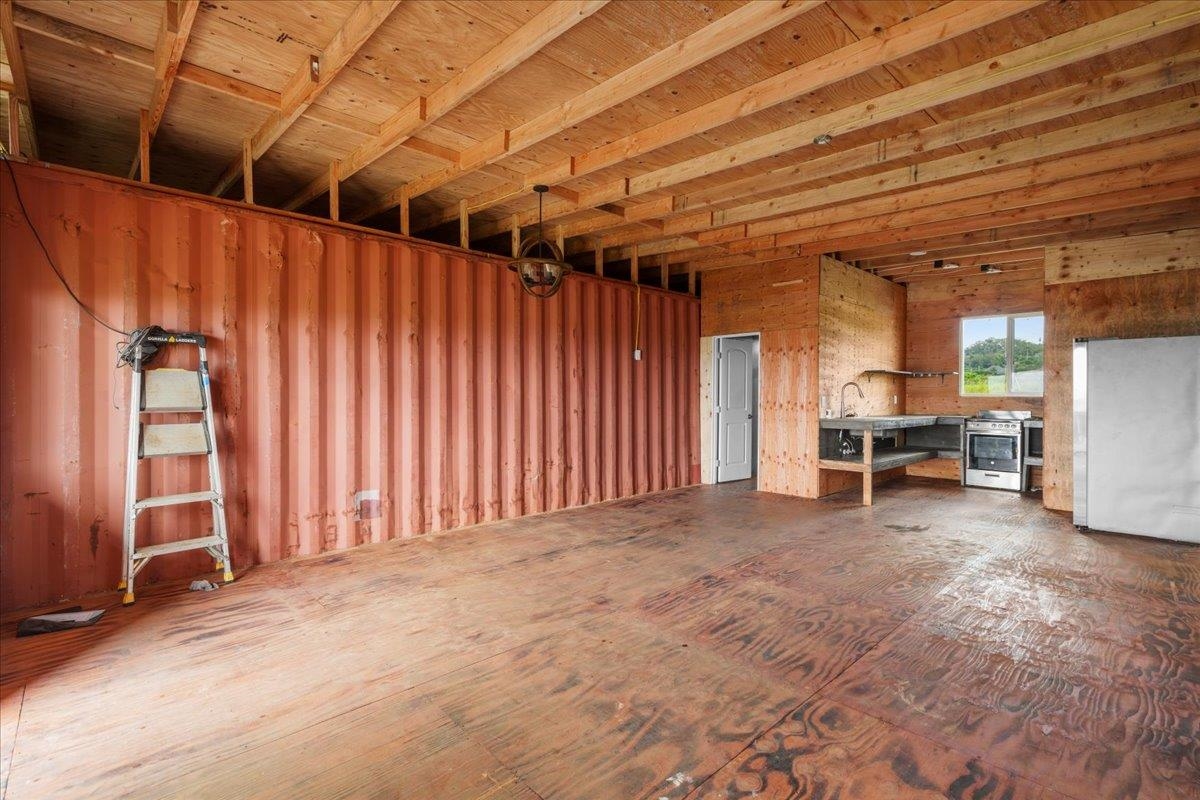 2759  Baldwin Ave Hailiimaile, Makawao/Olinda/Haliimaile home - photo 21 of 34