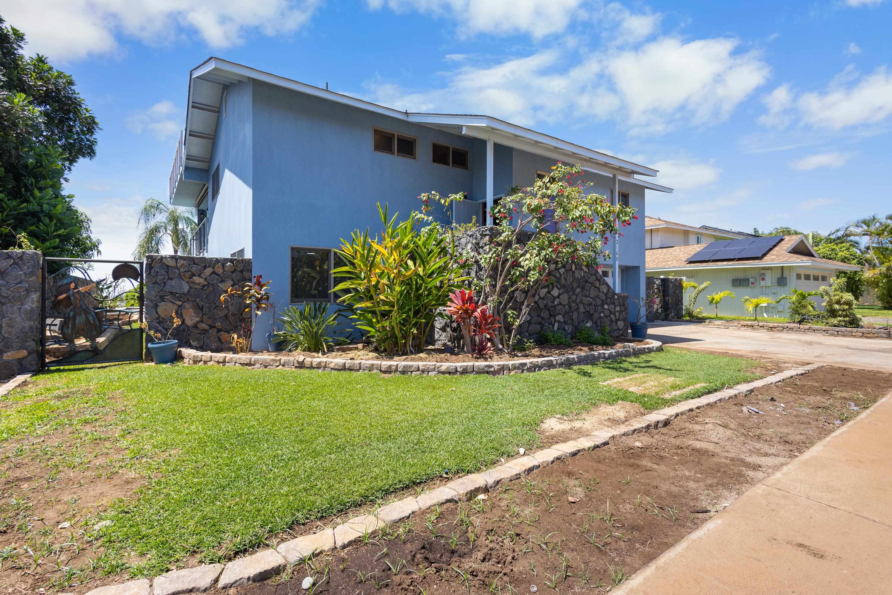 2760  Puu Hoolai St Keonekai, Kihei home - photo 2 of 36