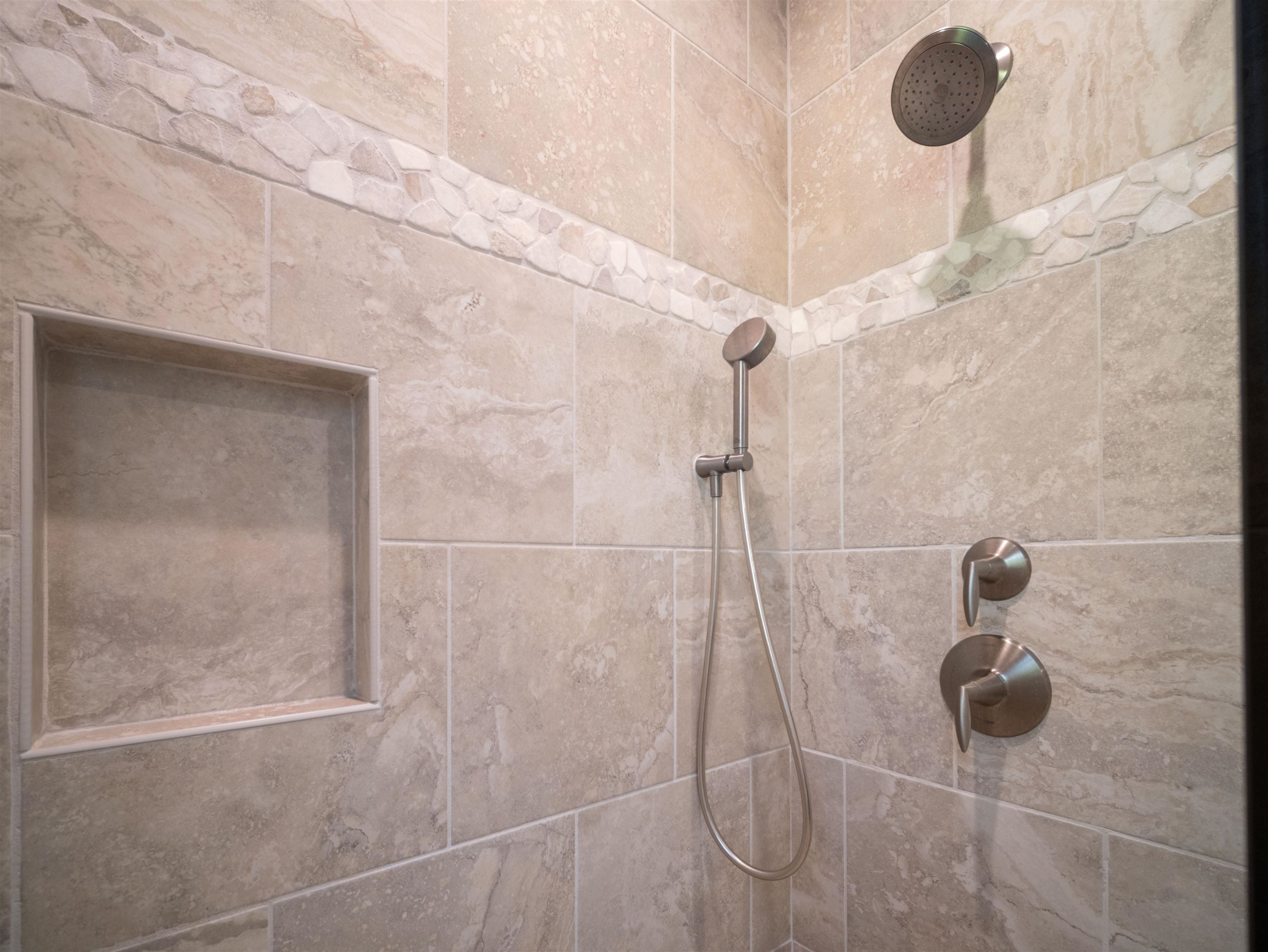 2760  Umeke Cir Naui Nui Golf Course, Kihei home - photo 31 of 50