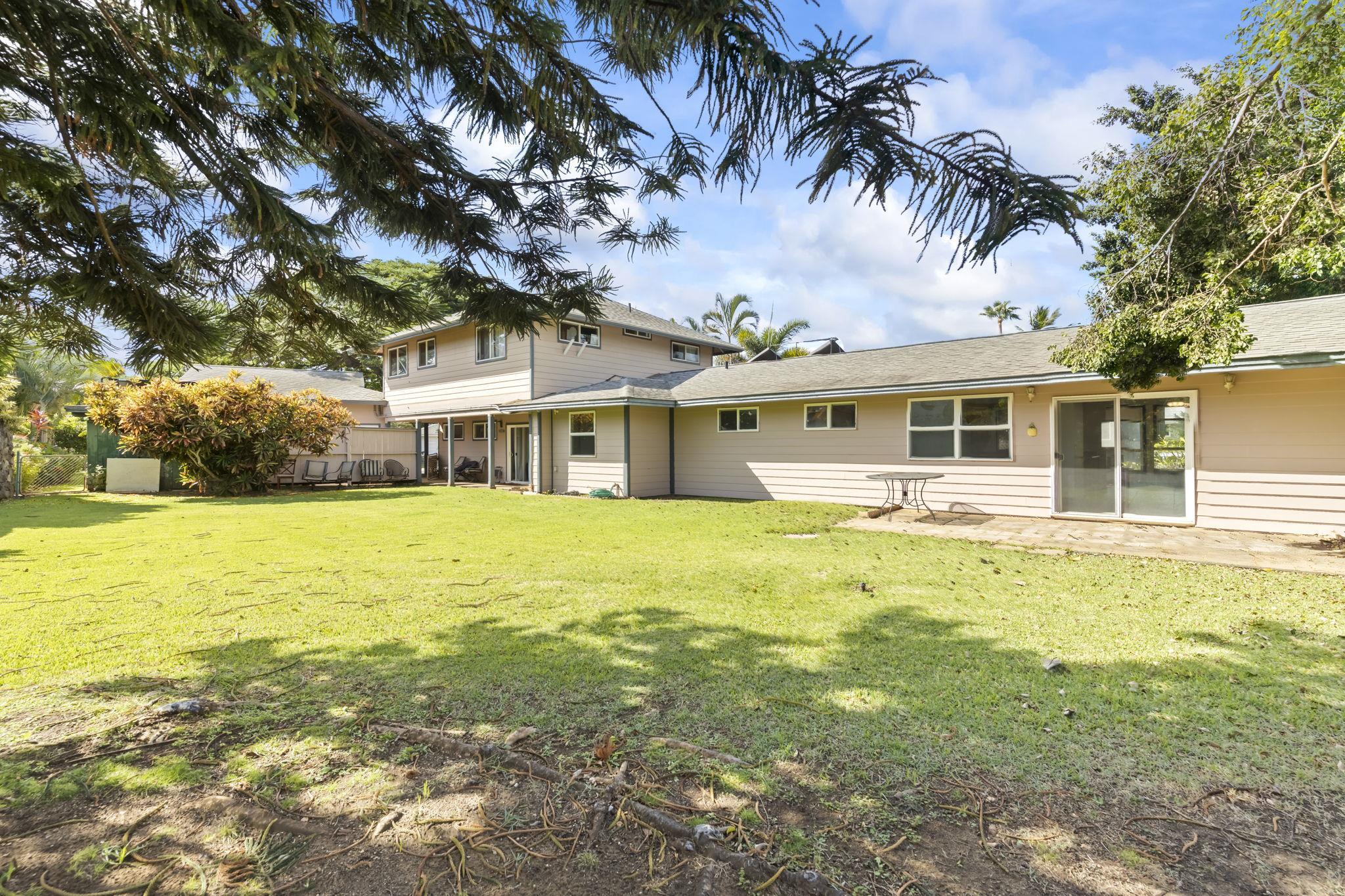 277  Keonekai Rd Keonekai, Kihei home - photo 2 of 46