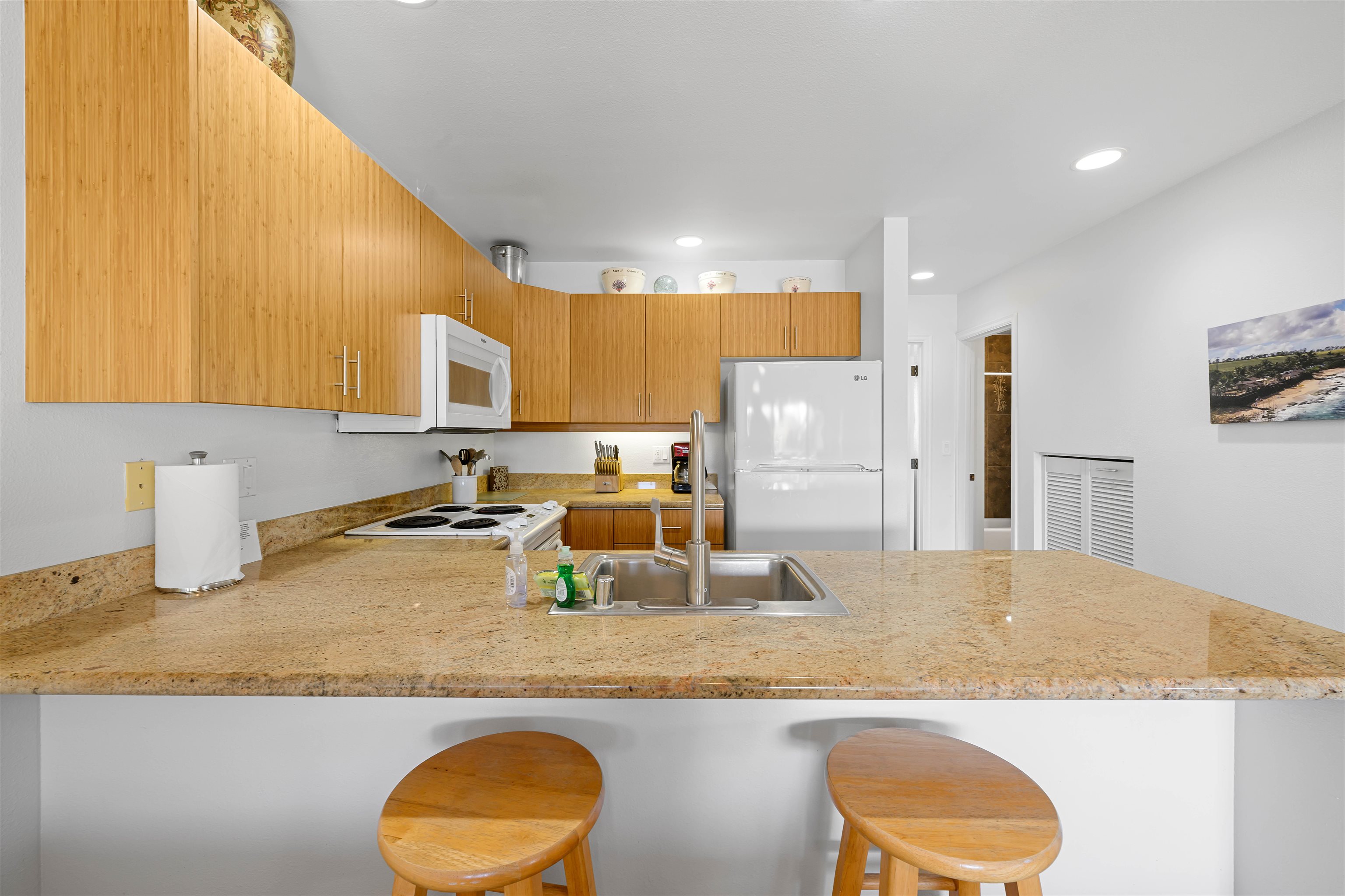 Maui Kamaole condo # D208, Kihei, Hawaii - photo 13 of 44