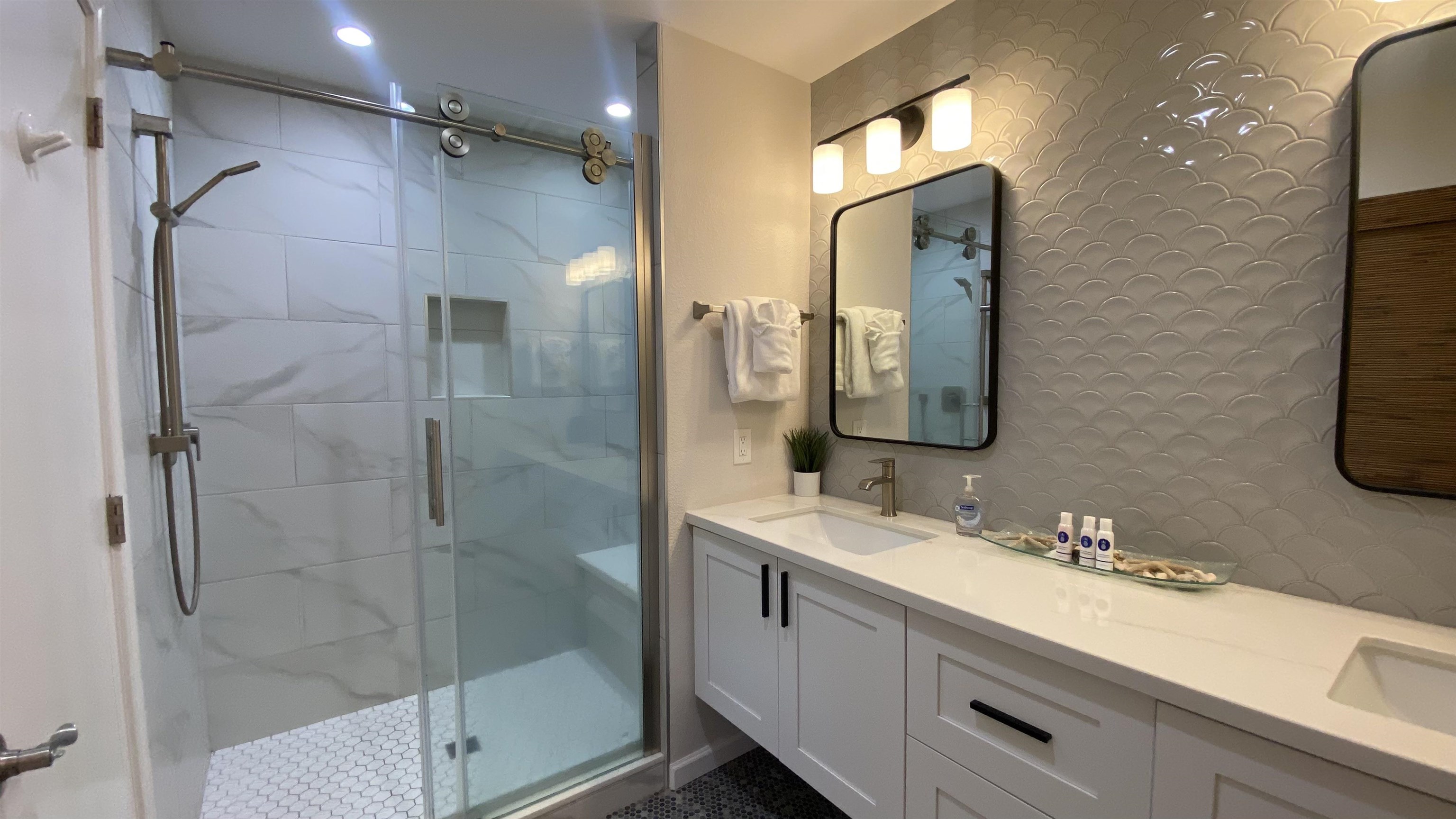 Maui Kamaole condo # E-202, Kihei, Hawaii - photo 33 of 37