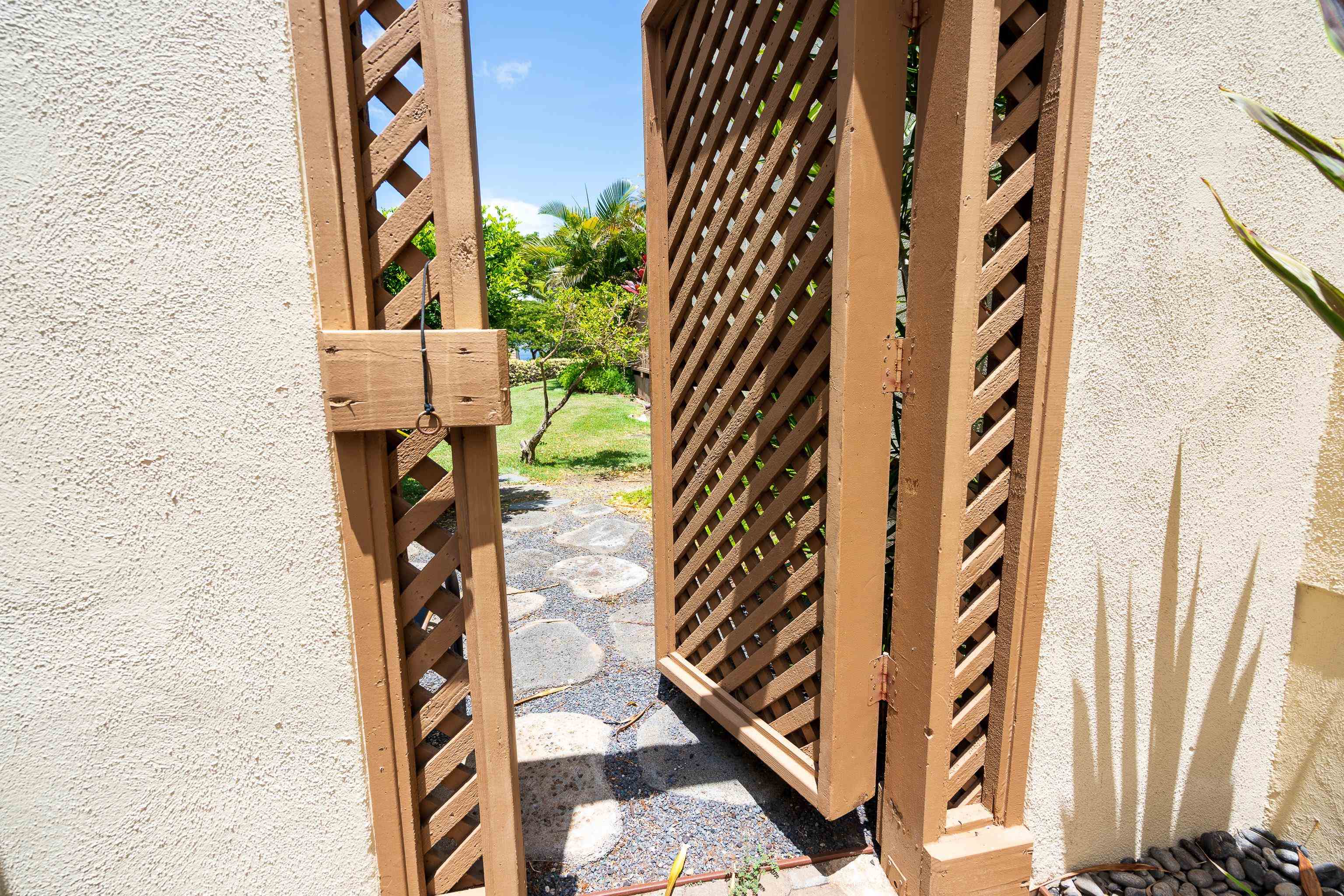 Maui Kamaole condo # I-110, Kihei, Hawaii - photo 24 of 40