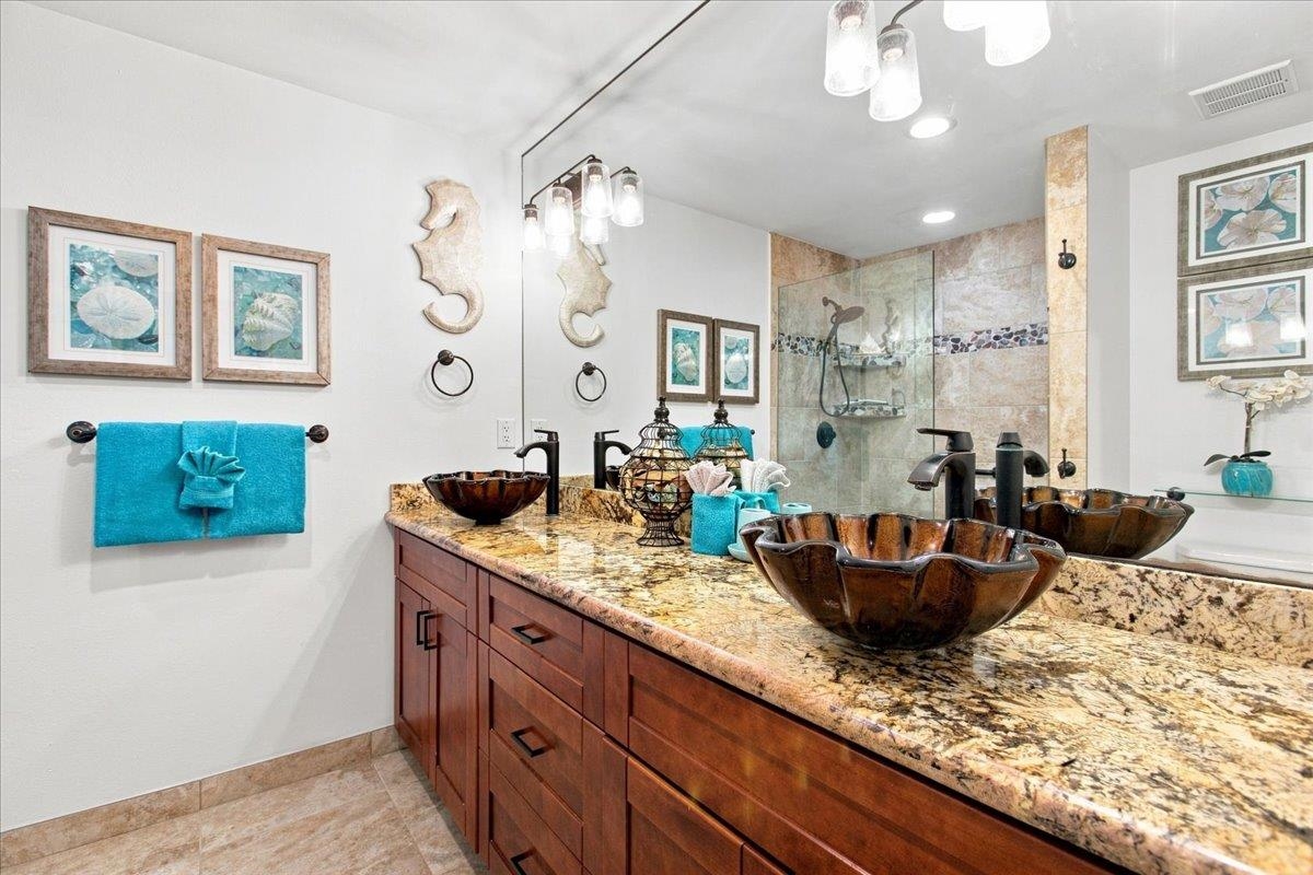 Maui Kamaole condo # J110, Kihei, Hawaii - photo 14 of 35