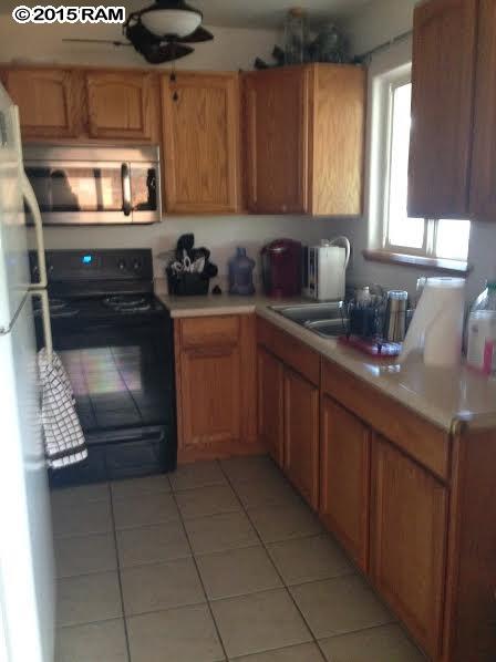 278  Holua Dr , Kahului home - photo 2 of 9