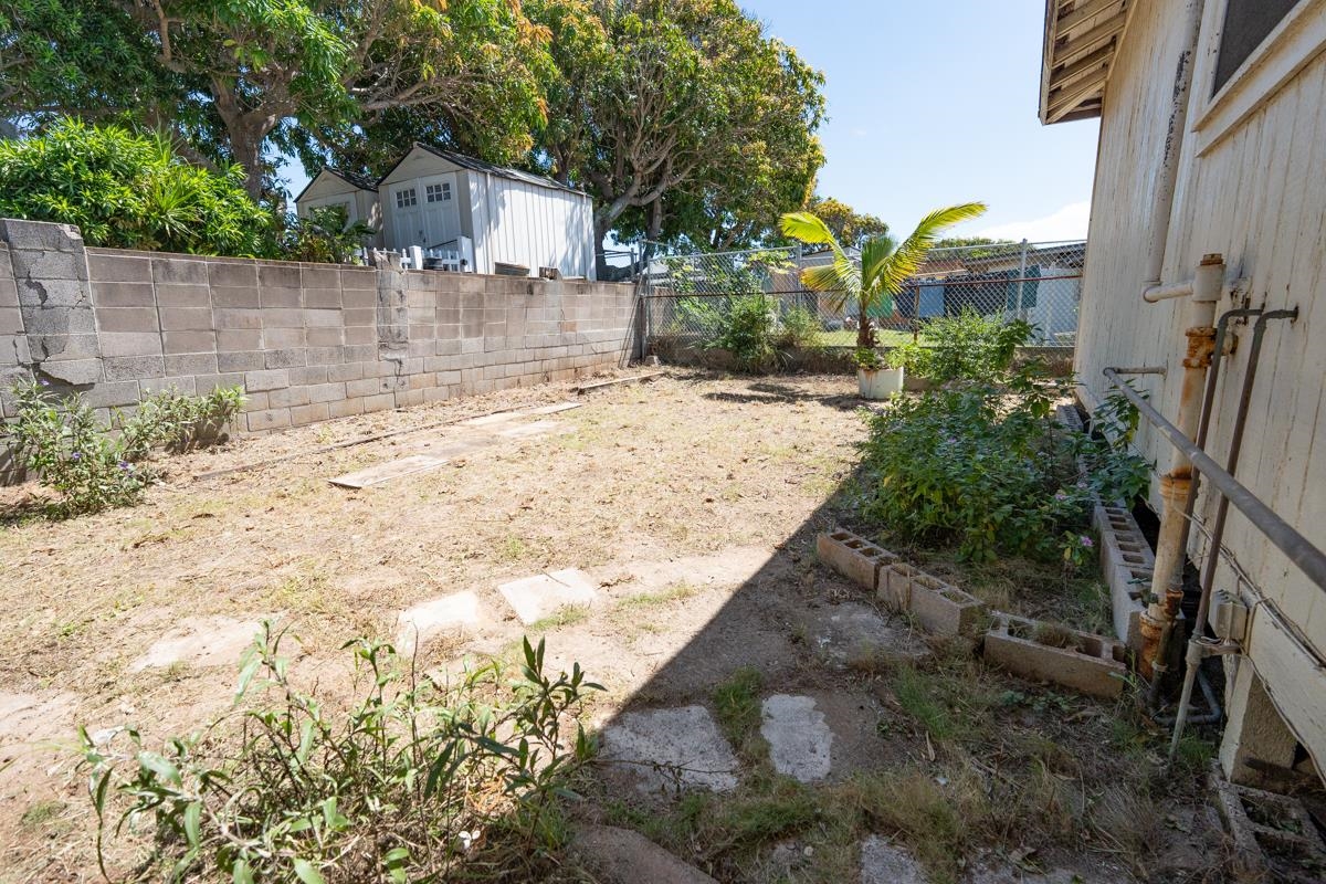 279  Ohaa St , Kahului home - photo 12 of 40