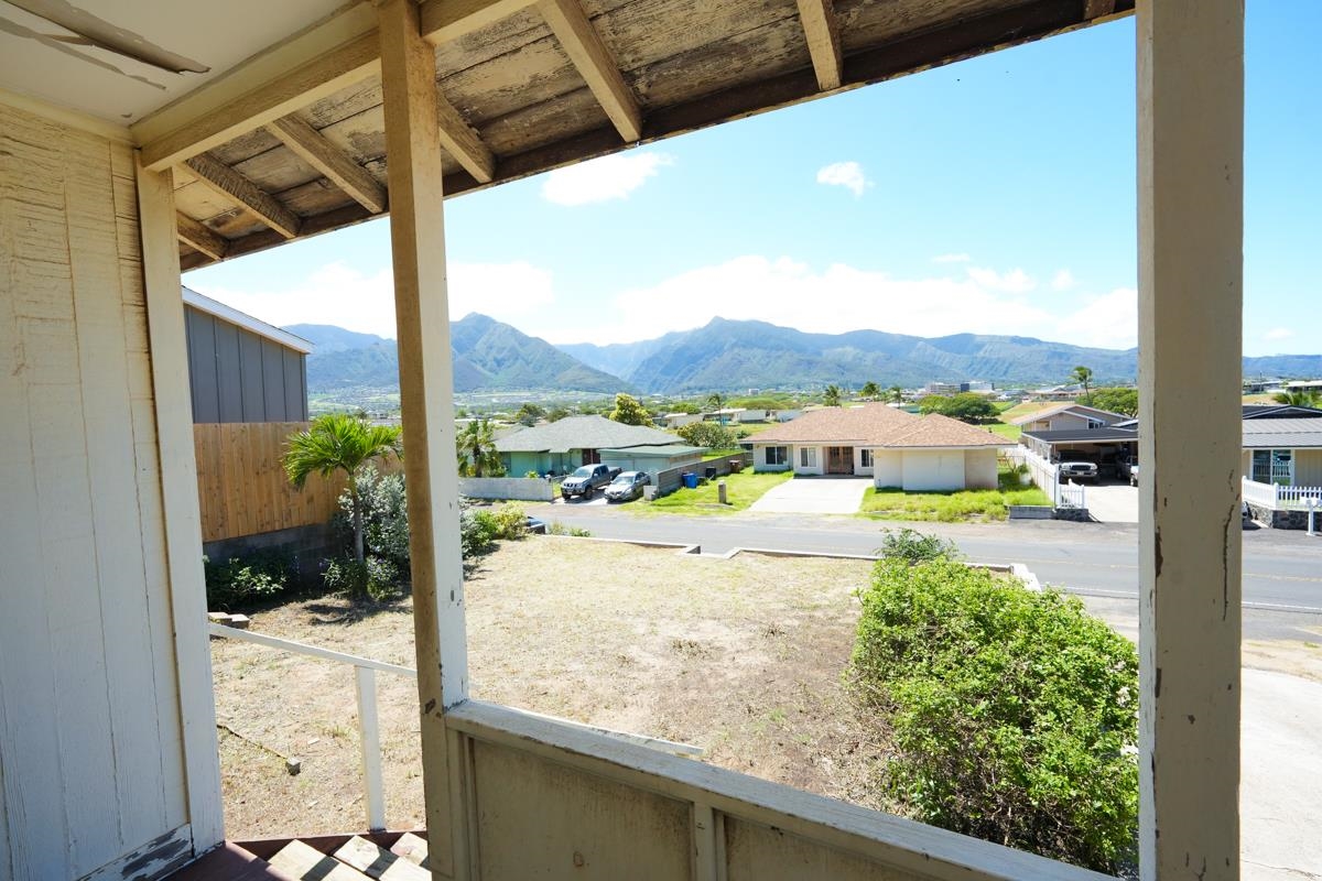 279  Ohaa St , Kahului home - photo 8 of 40
