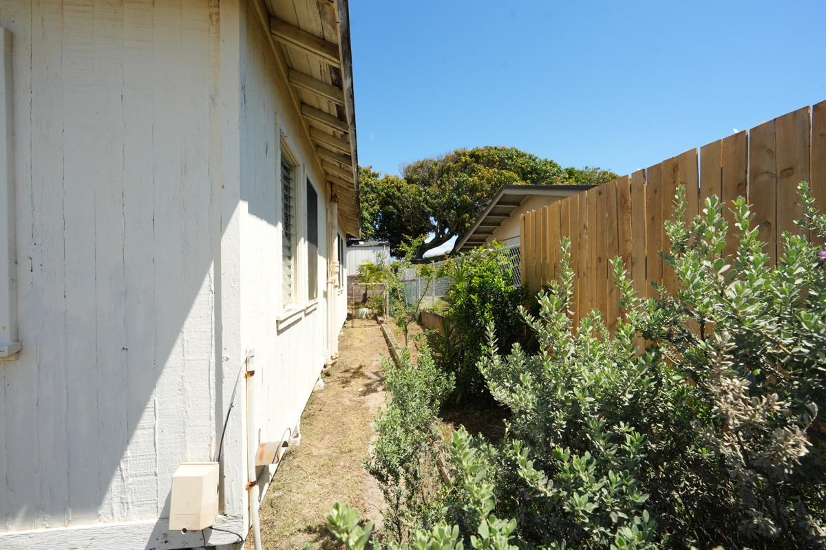 279  Ohaa St , Kahului home - photo 9 of 40