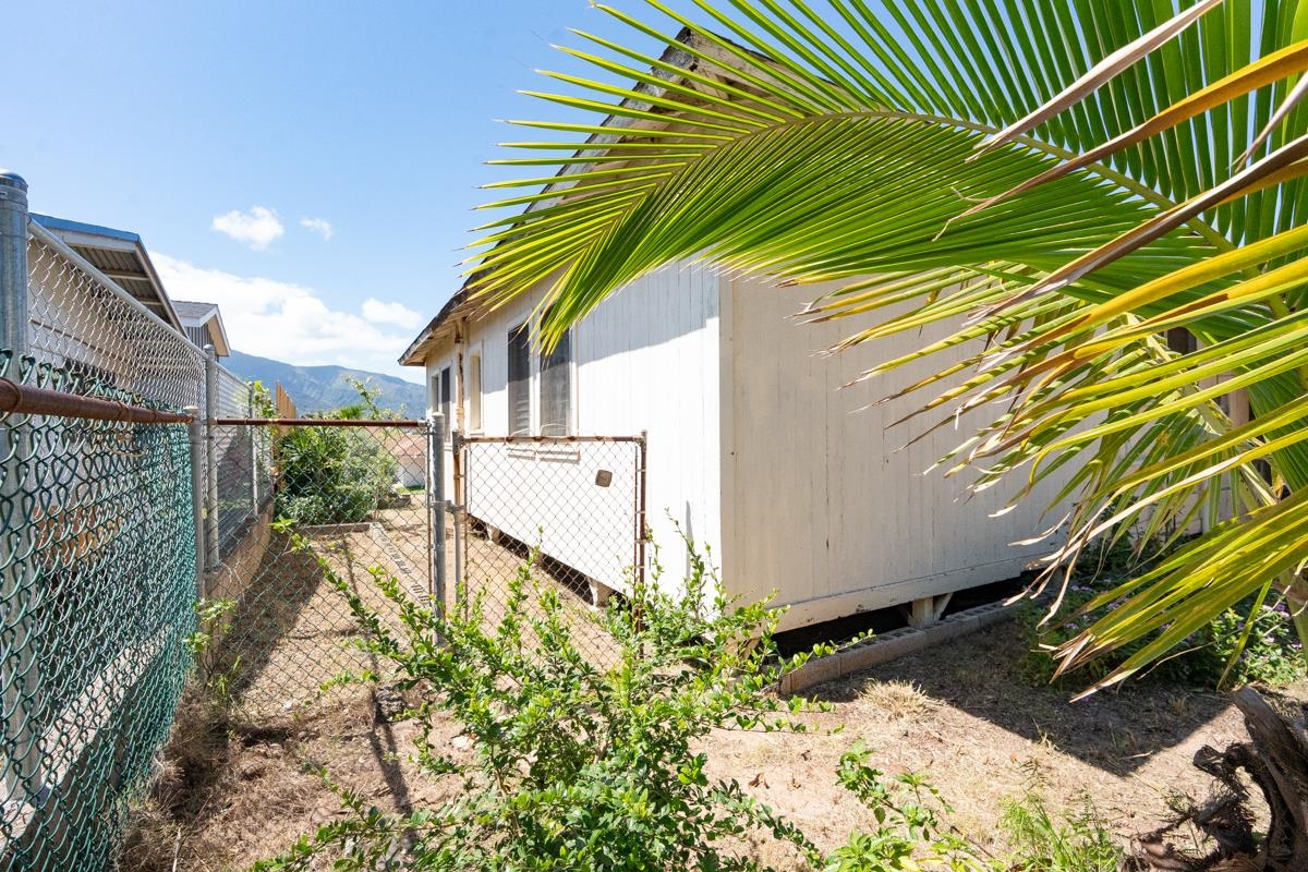 279  Ohaa St , Kahului home - photo 10 of 40