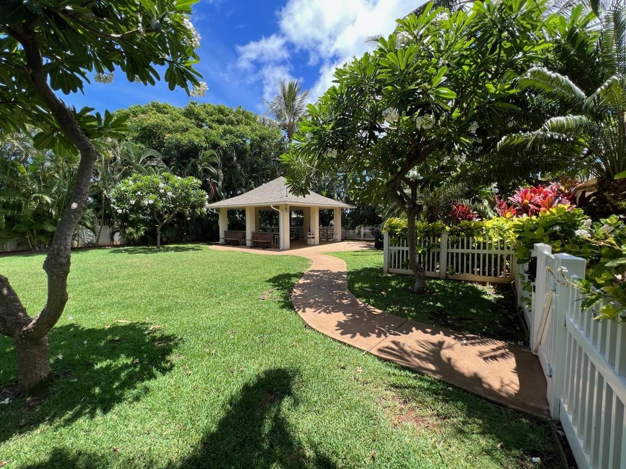 Hoonanea at Lahaina 505, 28 Kuu Aku Ln, Lahaina condo For sale