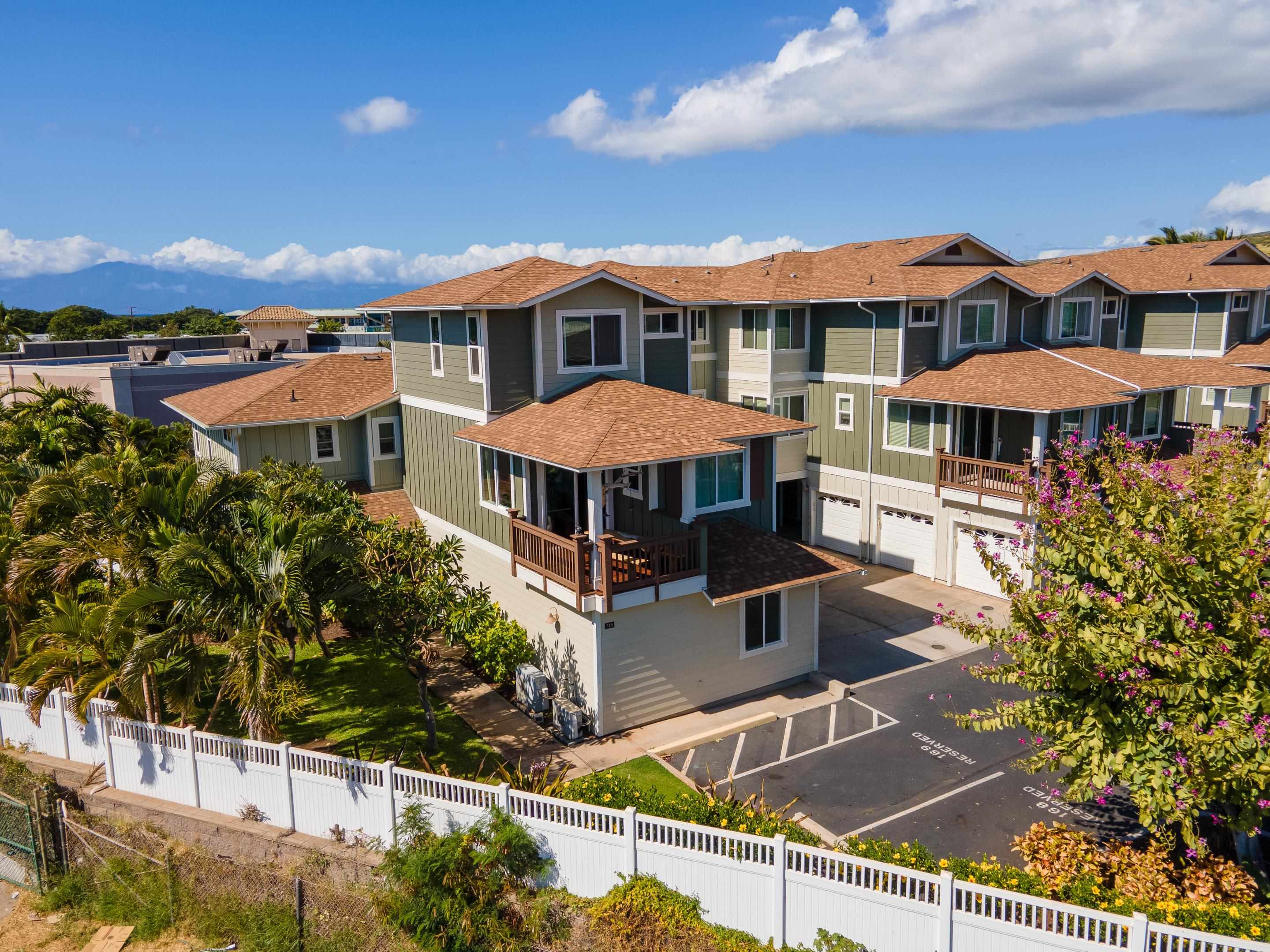Hoonanea at Lahaina 520, 28 Kuu Aku Ln, Lahaina Lahaina condo Sold