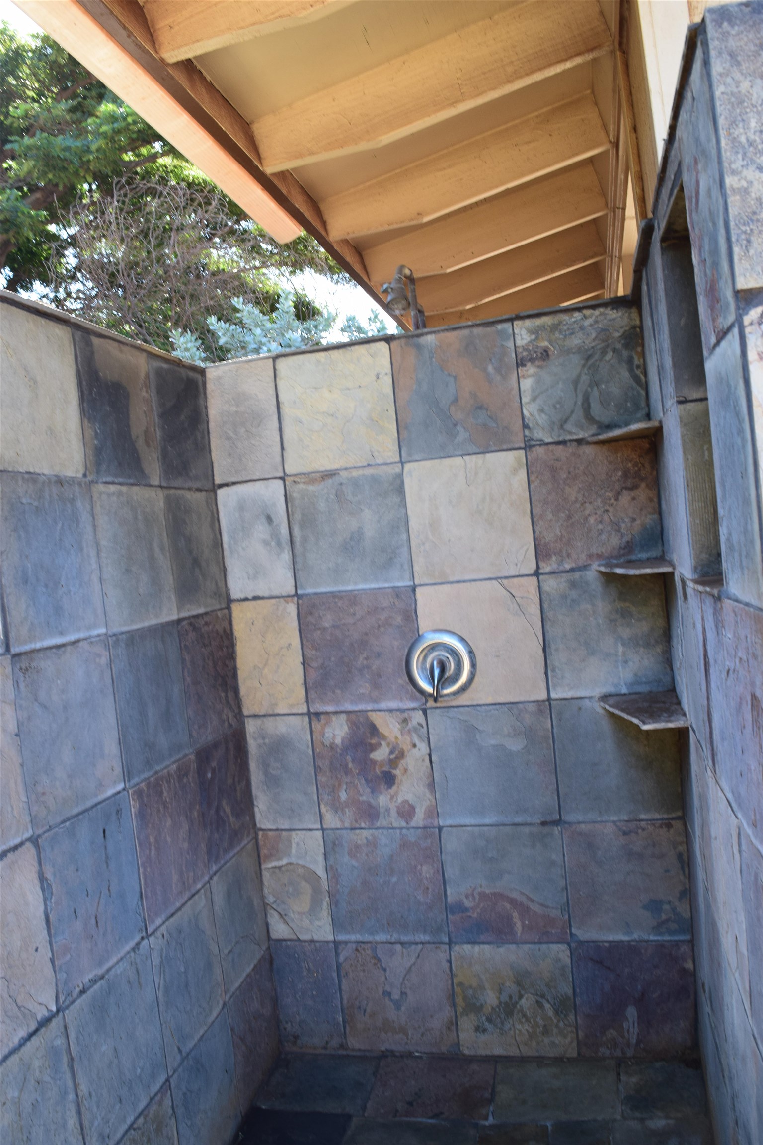 28  Nohokai Ave , Kihei home - photo 7 of 8