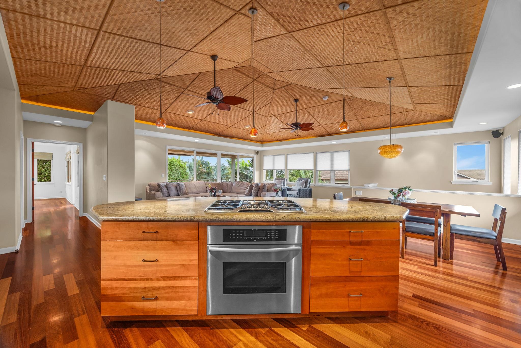 28  Ohia Lehua Pl , Pukalani home - photo 7 of 34