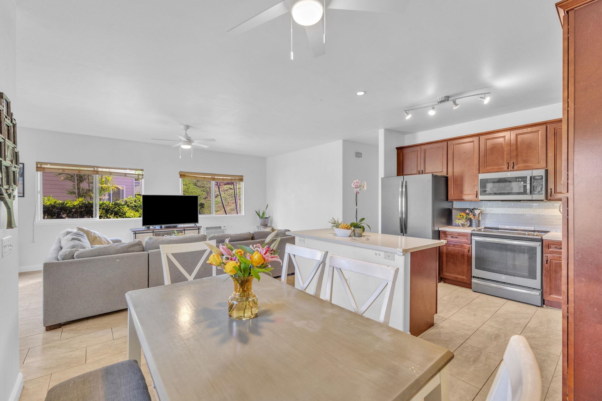 Napili Villas condo # 17-1, Lahaina, Hawaii - photo 13 of 35